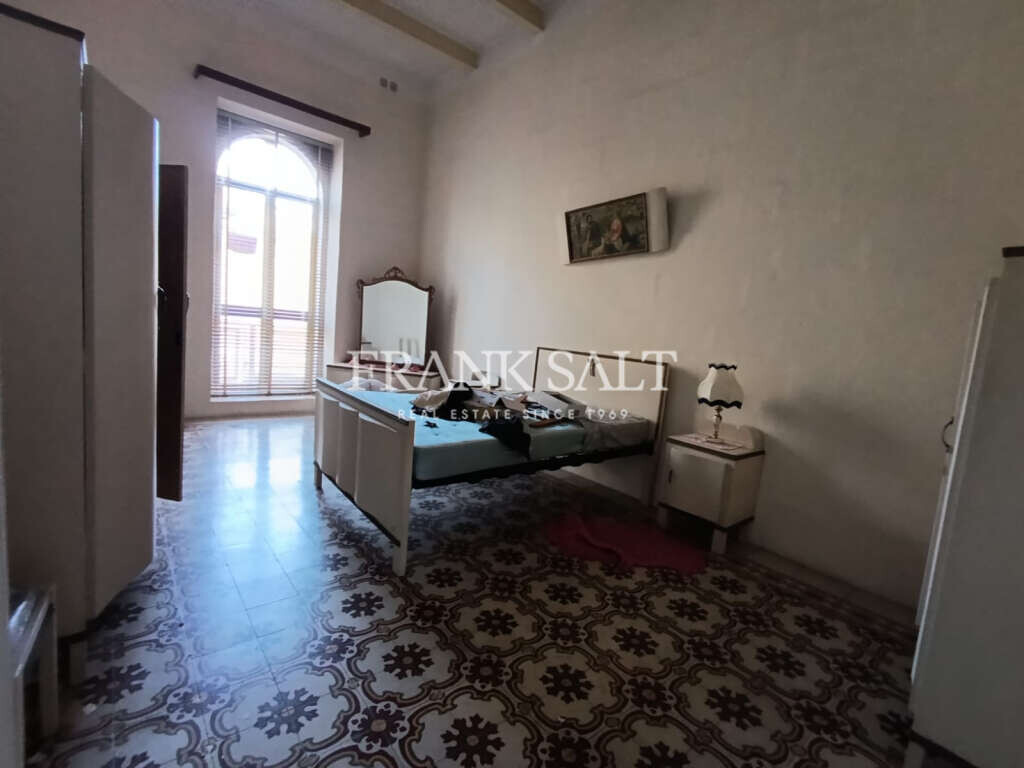 Mosta, 3 Bedrooms Bedrooms, ,2 BathroomsBathrooms,For Sale,FRSA-925034