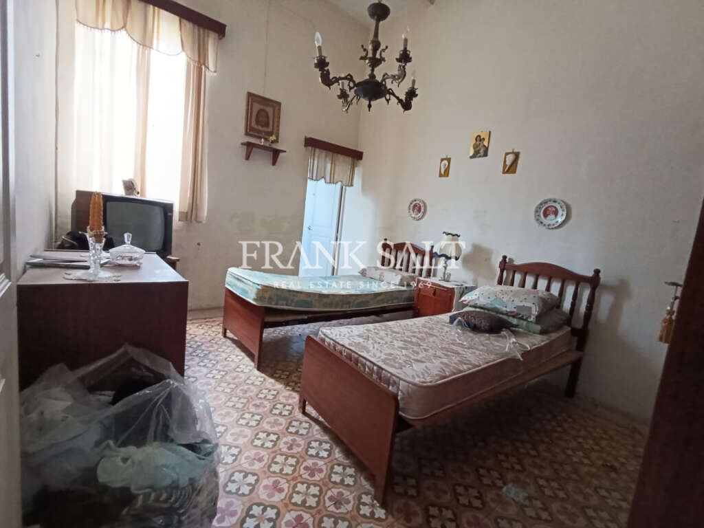 Mosta, 3 Bedrooms Bedrooms, ,2 BathroomsBathrooms,For Sale,FRSA-925034