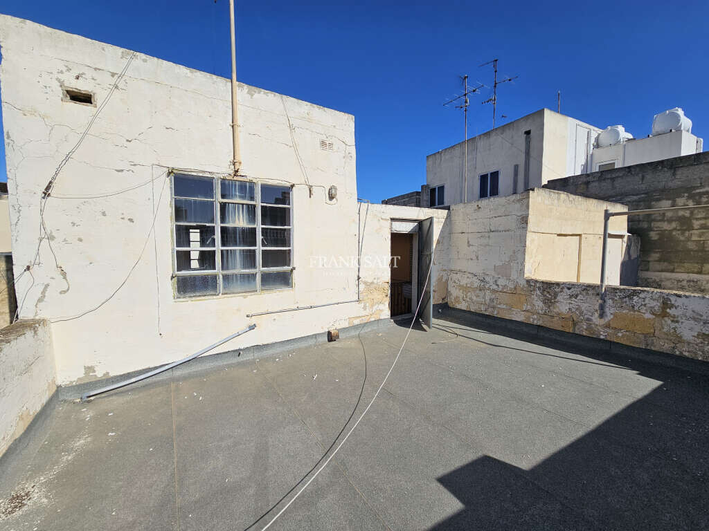 Paola, 2 Bedrooms Bedrooms, ,2 BathroomsBathrooms,For Sale,FRSA-428365