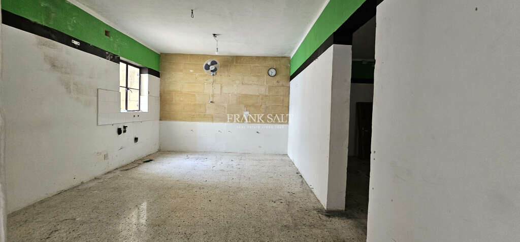 Naxxar, 4 Bedrooms Bedrooms, ,3 BathroomsBathrooms,For Sale,FRSA-925026