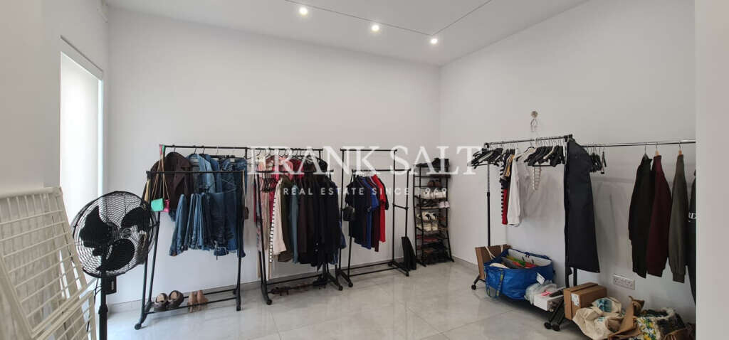 Mellieha, 3 Bedrooms Bedrooms, ,1 BathroomBathrooms,For Sale,FRSA-925042