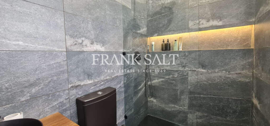 Mellieha, 3 Bedrooms Bedrooms, ,1 BathroomBathrooms,For Sale,FRSA-925042