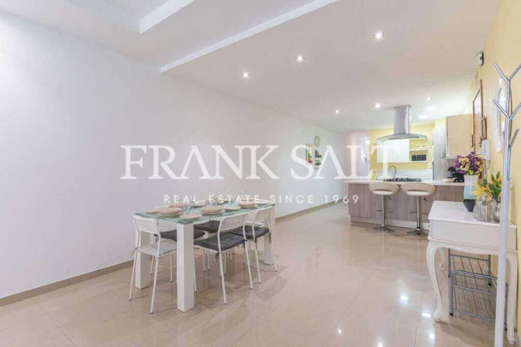 St Julians, 3 Bedrooms Bedrooms, ,1 BathroomBathrooms,For Sale,FRSA-925039