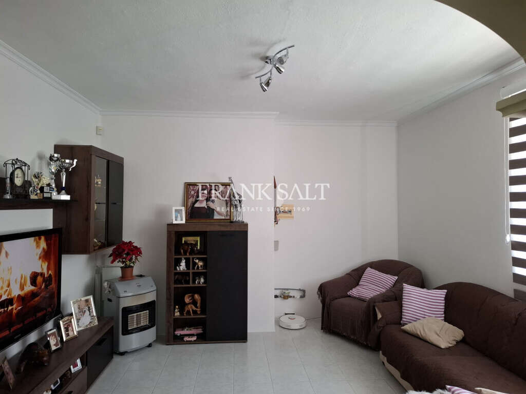 Mosta, 3 Bedrooms Bedrooms, ,1 BathroomBathrooms,For Sale,FRSA-924894