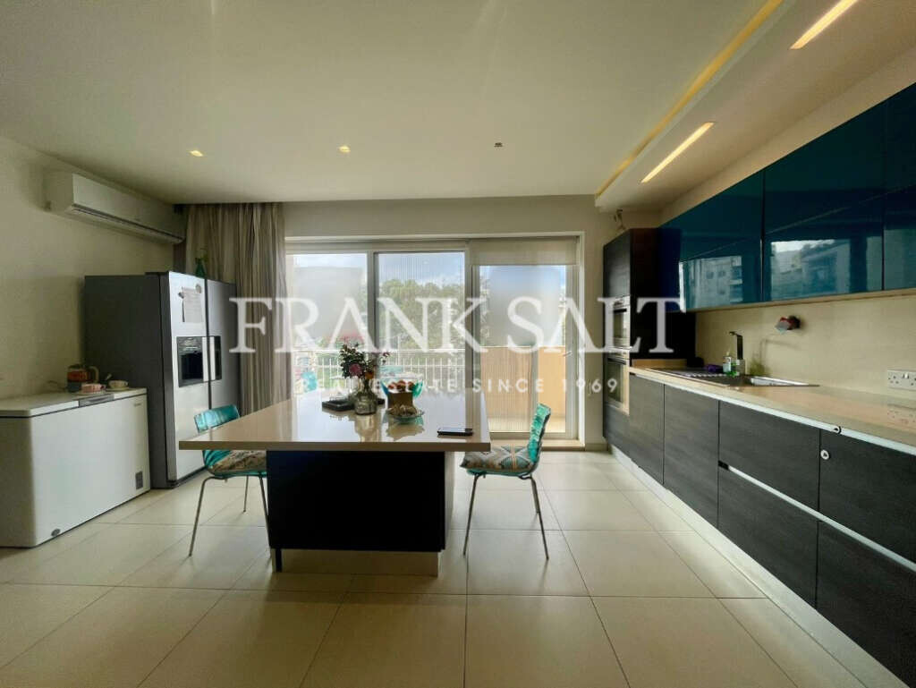 Swieqi, 3 Bedrooms Bedrooms, ,2 BathroomsBathrooms,For Sale,FRSA-924953