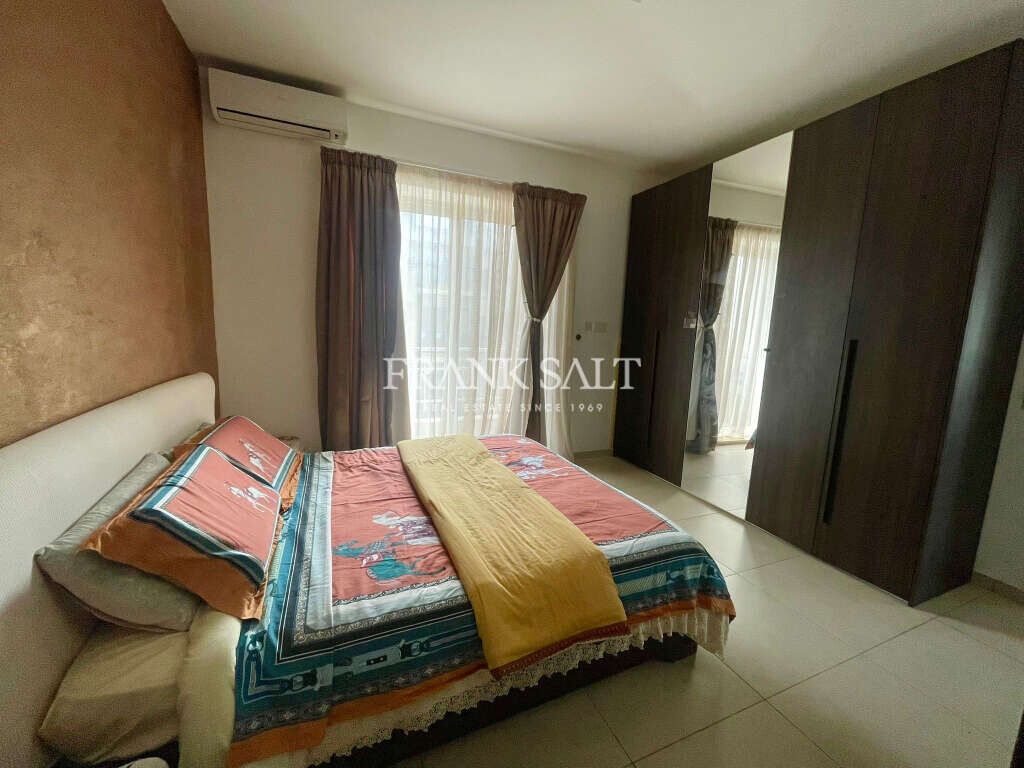 Swieqi, 3 Bedrooms Bedrooms, ,2 BathroomsBathrooms,For Sale,FRSA-924953