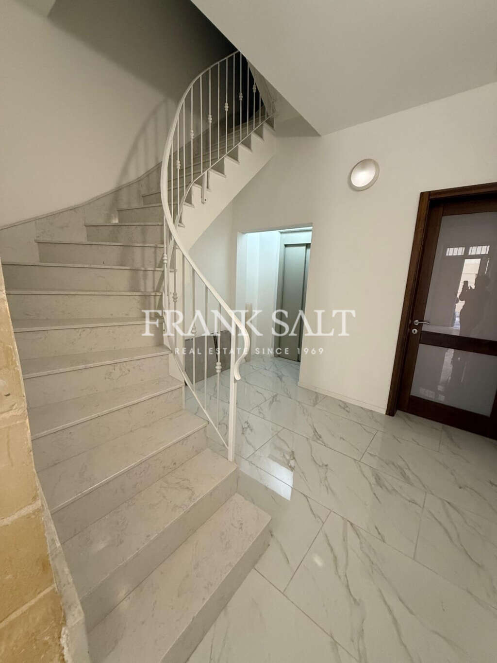 Marsalforn, Gozo, 1 Bedroom Bedrooms, ,For Sale,FRSA-924875