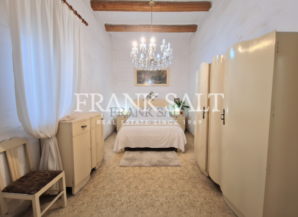 Mosta, 2 Bedrooms Bedrooms, ,1 BathroomBathrooms,For Sale,FRSA-924204