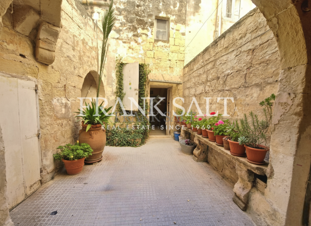 Mosta, 2 Bedrooms Bedrooms, ,1 BathroomBathrooms,For Sale,FRSA-924204