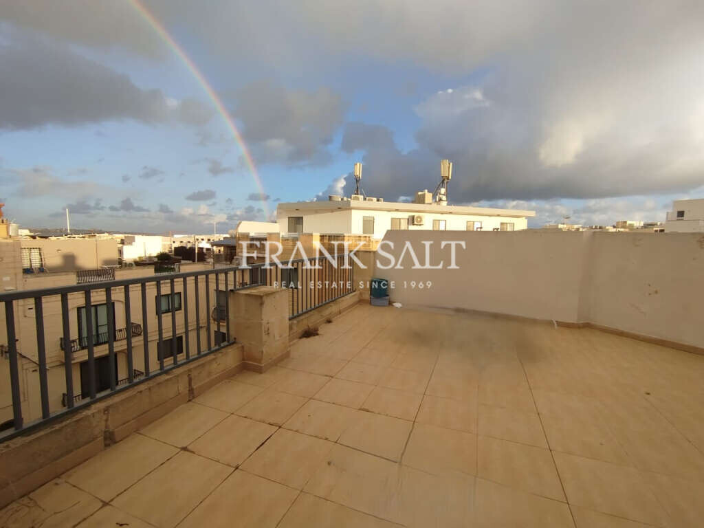 Mosta, 3 Bedrooms Bedrooms, ,2 BathroomsBathrooms,For Sale,FRSA-924481