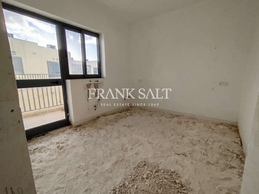 Mosta, 3 Bedrooms Bedrooms, ,2 BathroomsBathrooms,For Sale,FRSA-924481