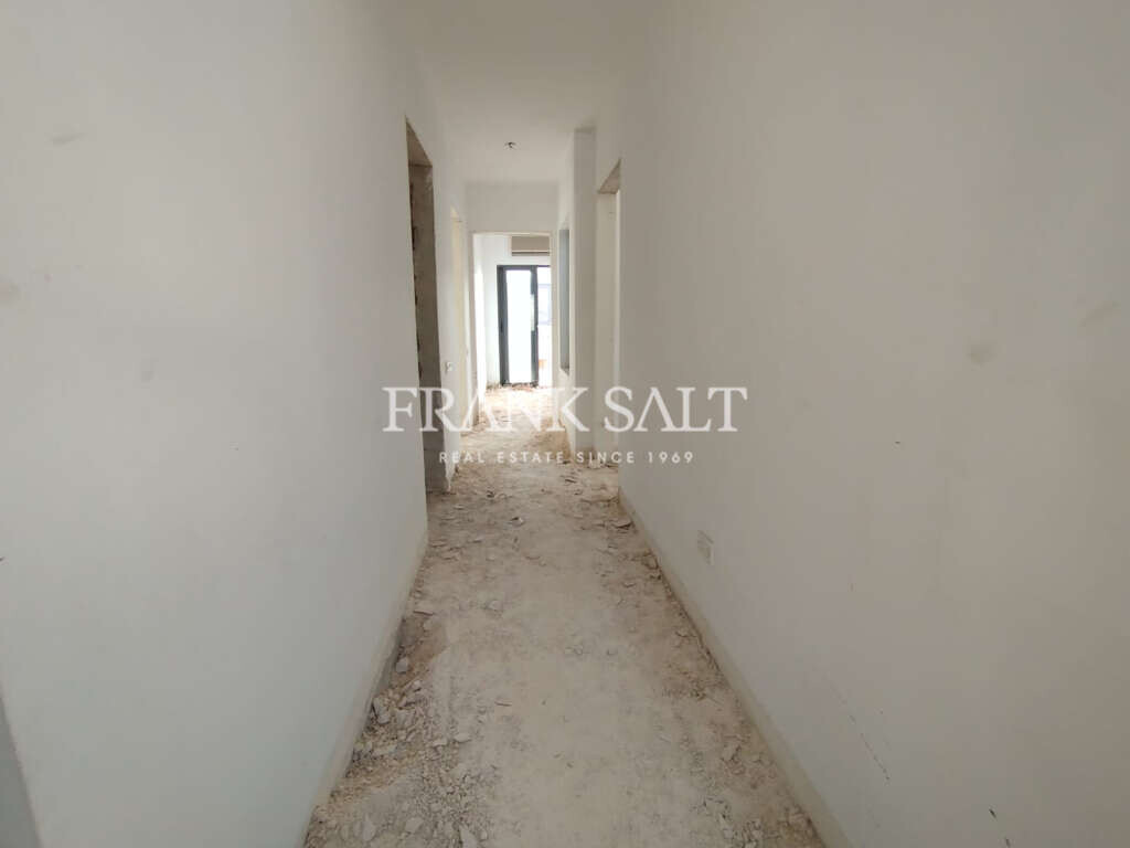Mosta, 3 Bedrooms Bedrooms, ,2 BathroomsBathrooms,For Sale,FRSA-924481