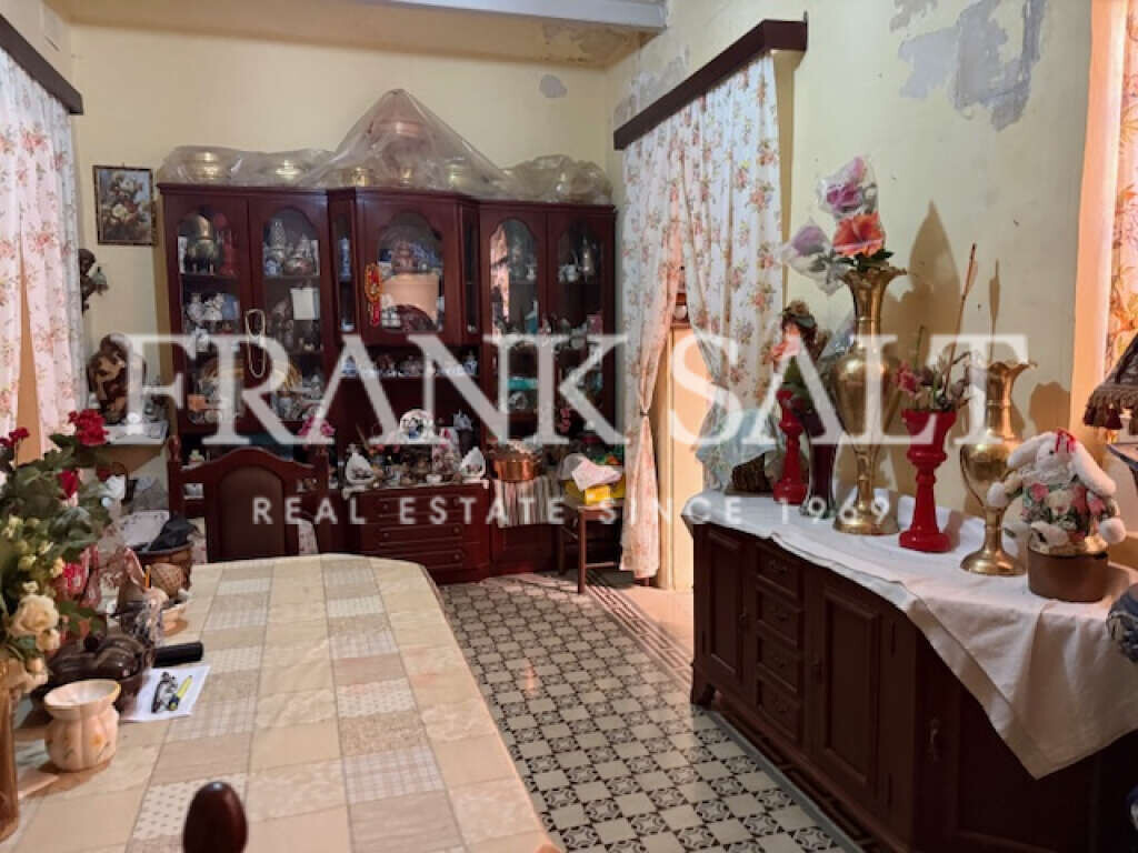 Senglea, 3 Bedrooms Bedrooms, ,1 BathroomBathrooms,For Sale,FRSA-924835