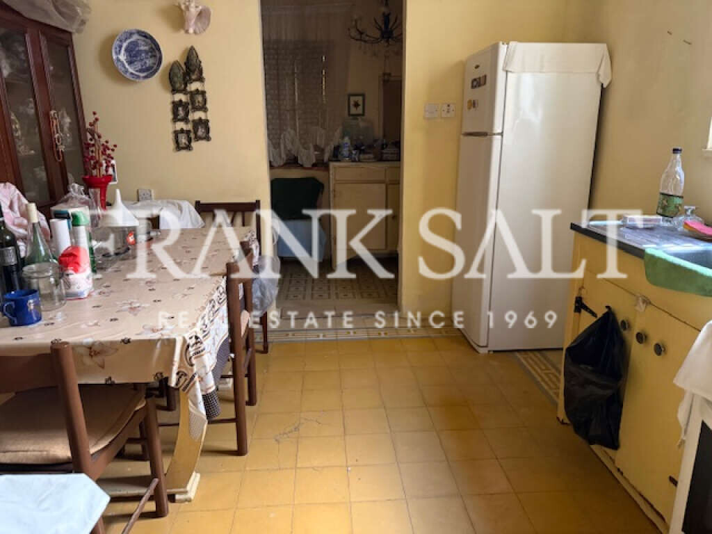 Senglea, 3 Bedrooms Bedrooms, ,1 BathroomBathrooms,For Sale,FRSA-924835