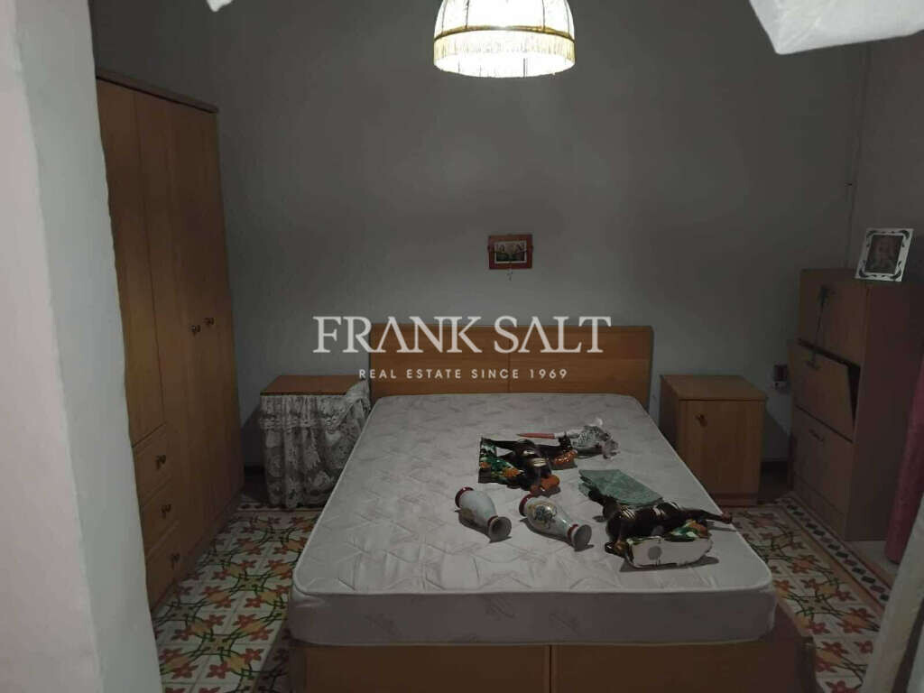 Birzebbugia, 3 Bedrooms Bedrooms, ,1 BathroomBathrooms,For Sale,FRSA-924830