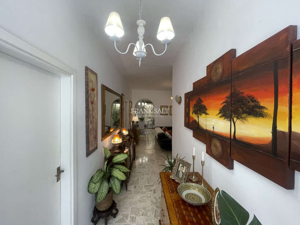 Paola, 2 Bedrooms Bedrooms, ,2 BathroomsBathrooms,For Sale,FRSA-924747