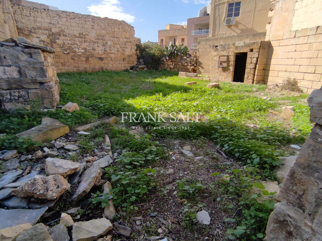 Zurrieq, 4 Bedrooms Bedrooms, ,2 BathroomsBathrooms,For Sale,FRSA-621282