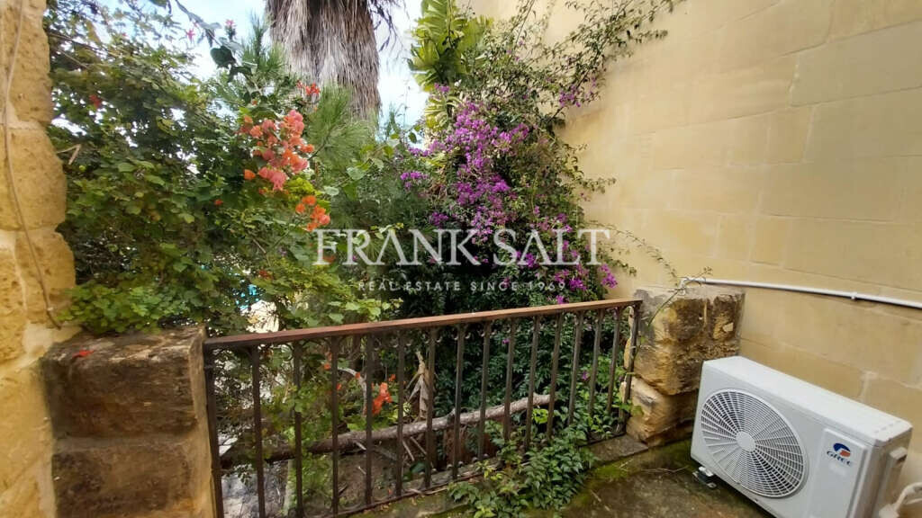 Xaghra, Gozo, 3 Bedrooms Bedrooms, ,1 BathroomBathrooms,For Sale,FRSA-104344