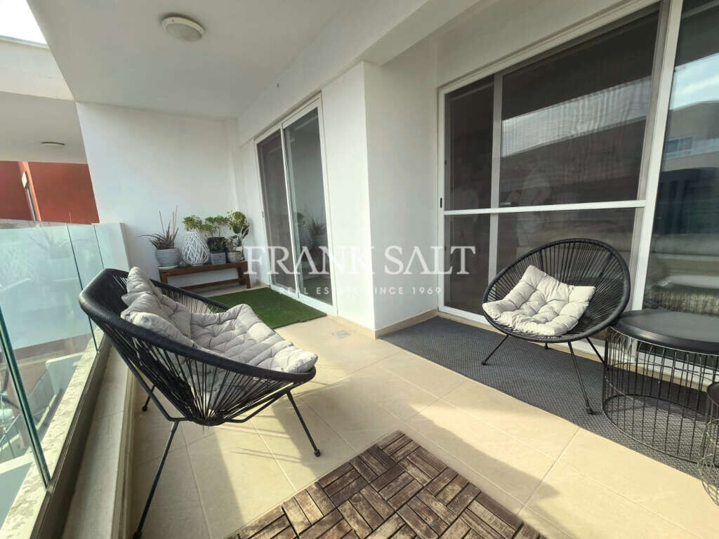 Swieqi, 3 Bedrooms Bedrooms, ,2 BathroomsBathrooms,For Sale,FRSA-924564