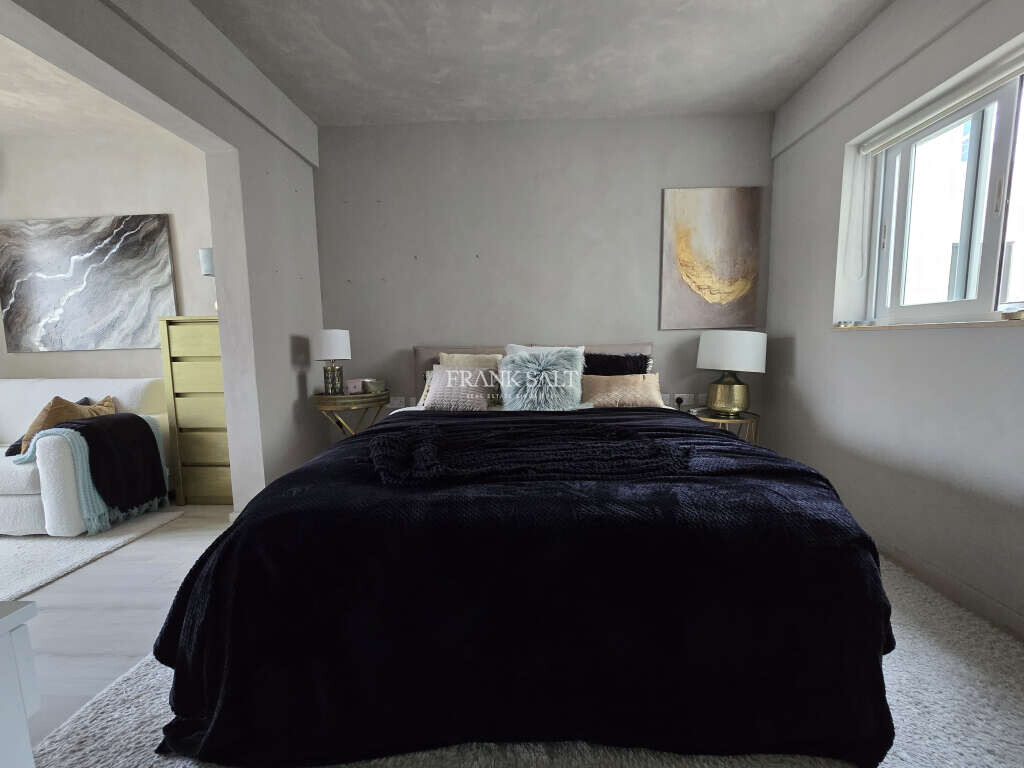 Swieqi, 3 Bedrooms Bedrooms, ,2 BathroomsBathrooms,For Sale,FRSA-924564