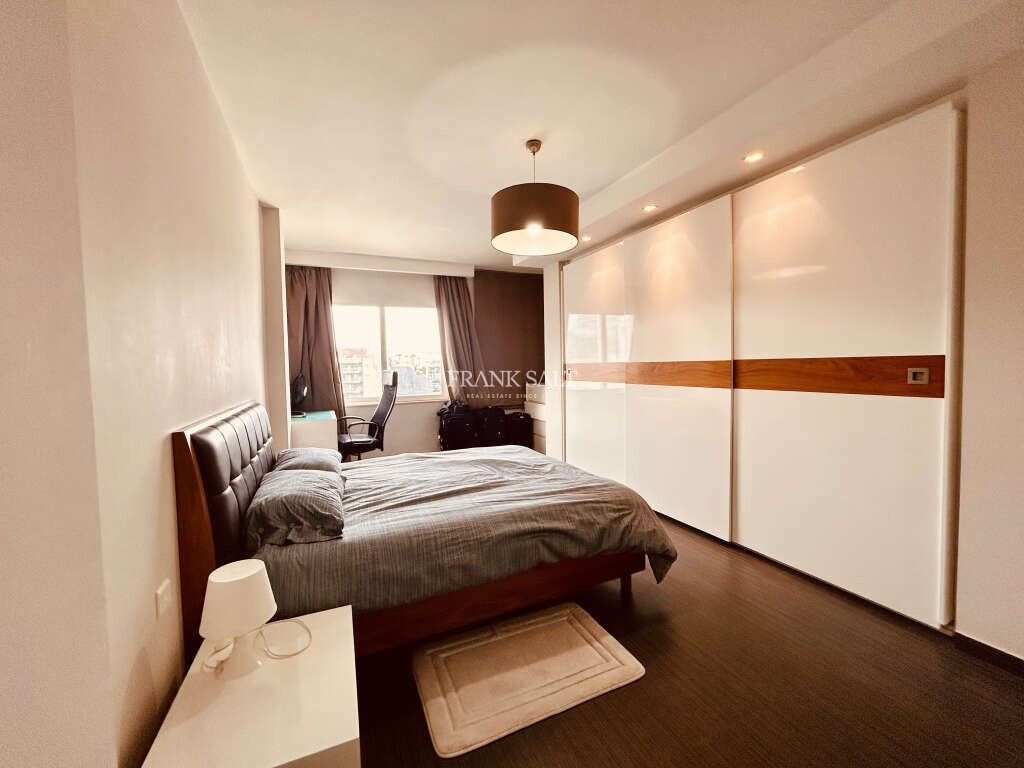 St Julians, 3 Bedrooms Bedrooms, ,1 BathroomBathrooms,For Sale,FRSA-924681