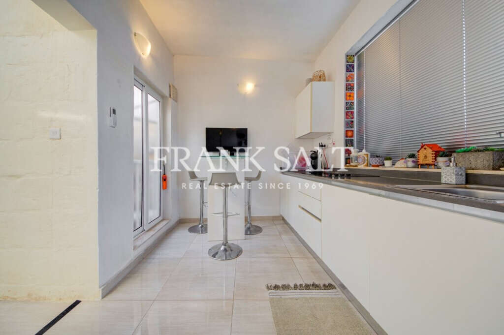 Cospicua, 2 Bedrooms Bedrooms, ,1 BathroomBathrooms,For Sale,FRSA-924024