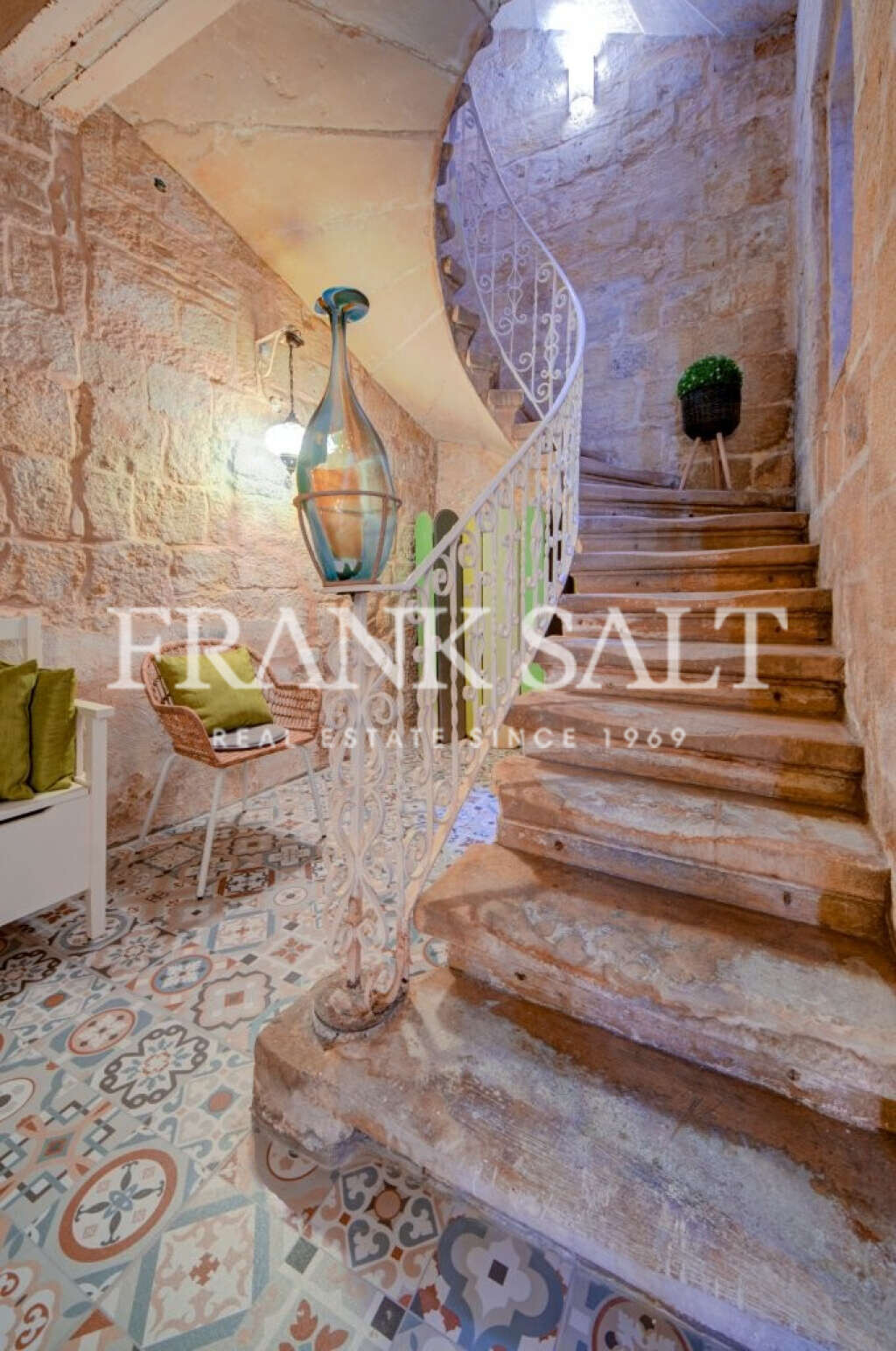 Cospicua, 2 Bedrooms Bedrooms, ,1 BathroomBathrooms,For Sale,FRSA-924024