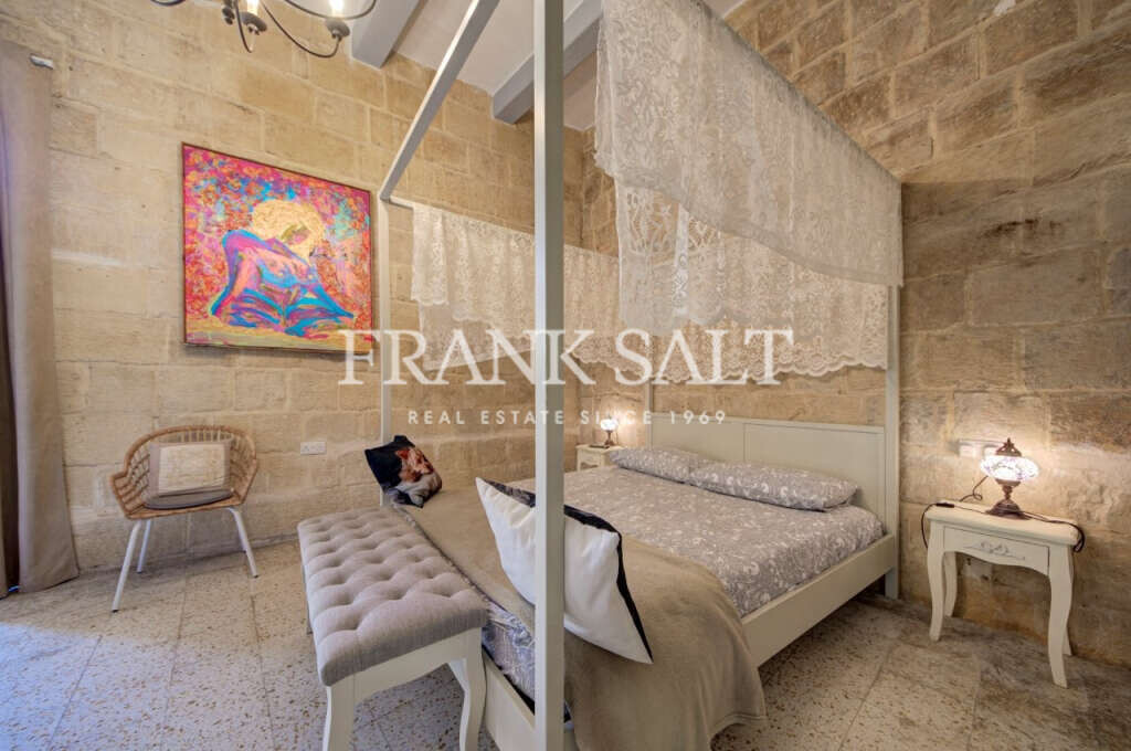 Cospicua, 2 Bedrooms Bedrooms, ,1 BathroomBathrooms,For Sale,FRSA-924024