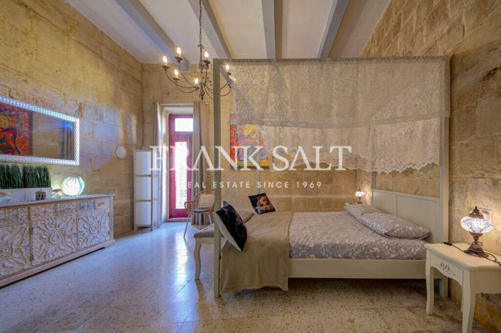 Cospicua, 2 Bedrooms Bedrooms, ,1 BathroomBathrooms,For Sale,FRSA-924024