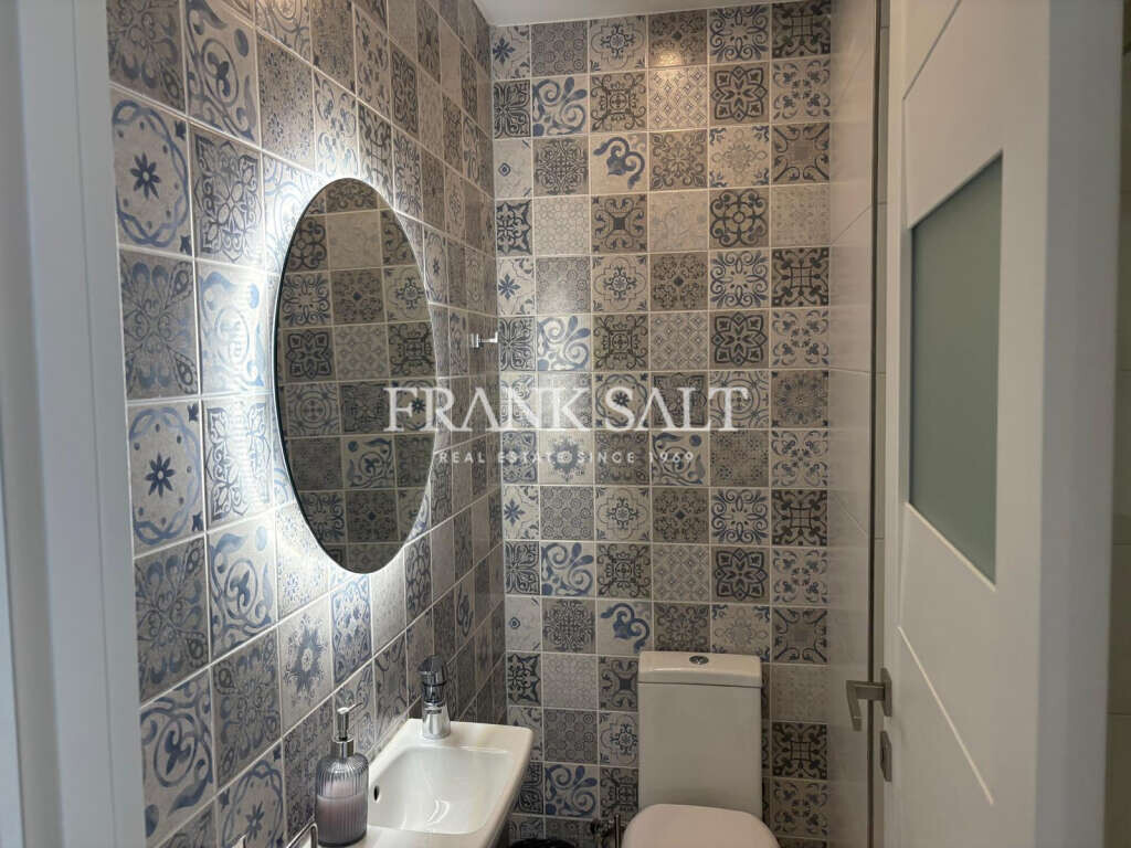 St Julians, 2 Bedrooms Bedrooms, ,2 BathroomsBathrooms,For Sale,FRSA-924556