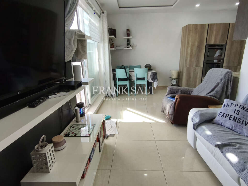 Zebbug, 2 Bedrooms Bedrooms, ,1 BathroomBathrooms,For Sale,FRSA-924341