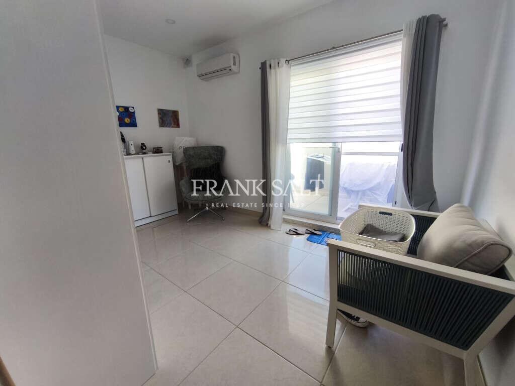 Zebbug, 2 Bedrooms Bedrooms, ,1 BathroomBathrooms,For Sale,FRSA-924341