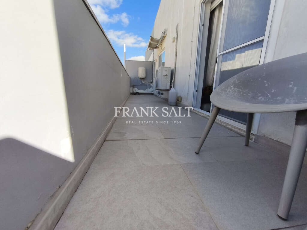 Zebbug, 2 Bedrooms Bedrooms, ,1 BathroomBathrooms,For Sale,FRSA-924341