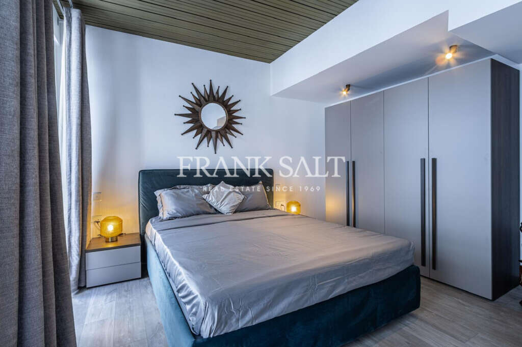 Gzira, 2 Bedrooms Bedrooms, ,For Sale,FRSA-924505