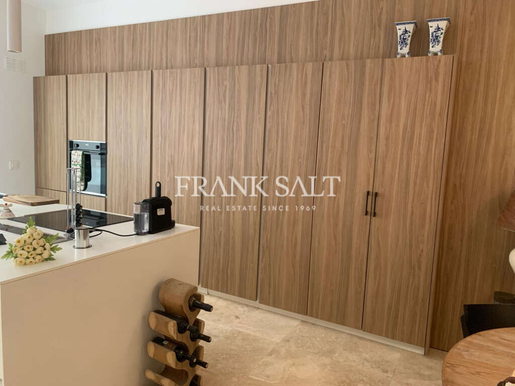 Sliema, 2 Bedrooms Bedrooms, ,For Sale,FRSA-924386