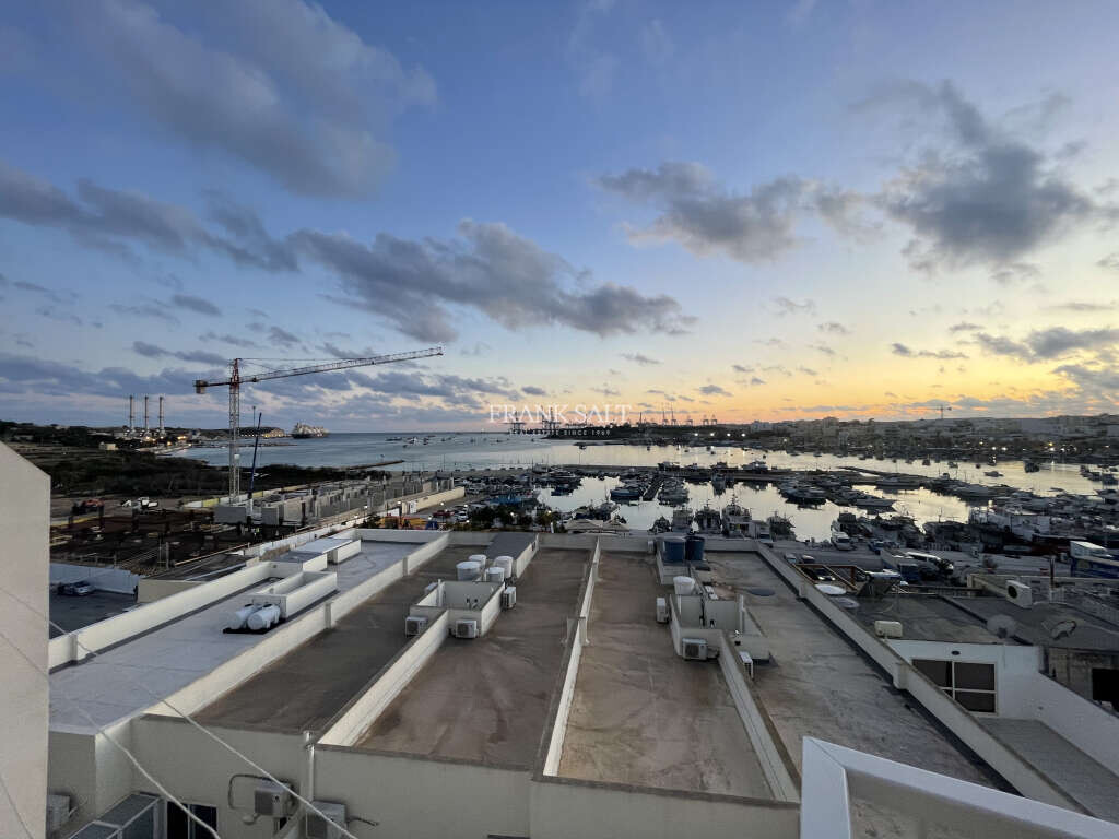 Marsaxlokk, 2 Bedrooms Bedrooms, ,For Sale,FRSA-924329