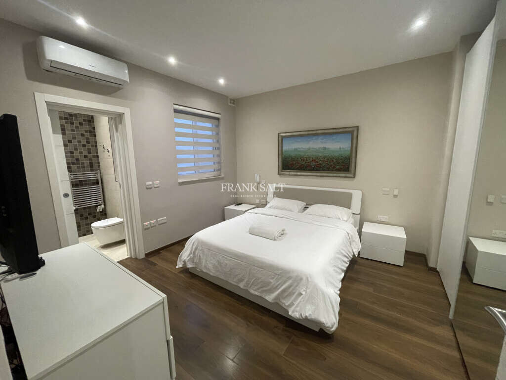 Marsaxlokk, 2 Bedrooms Bedrooms, ,For Sale,FRSA-924329