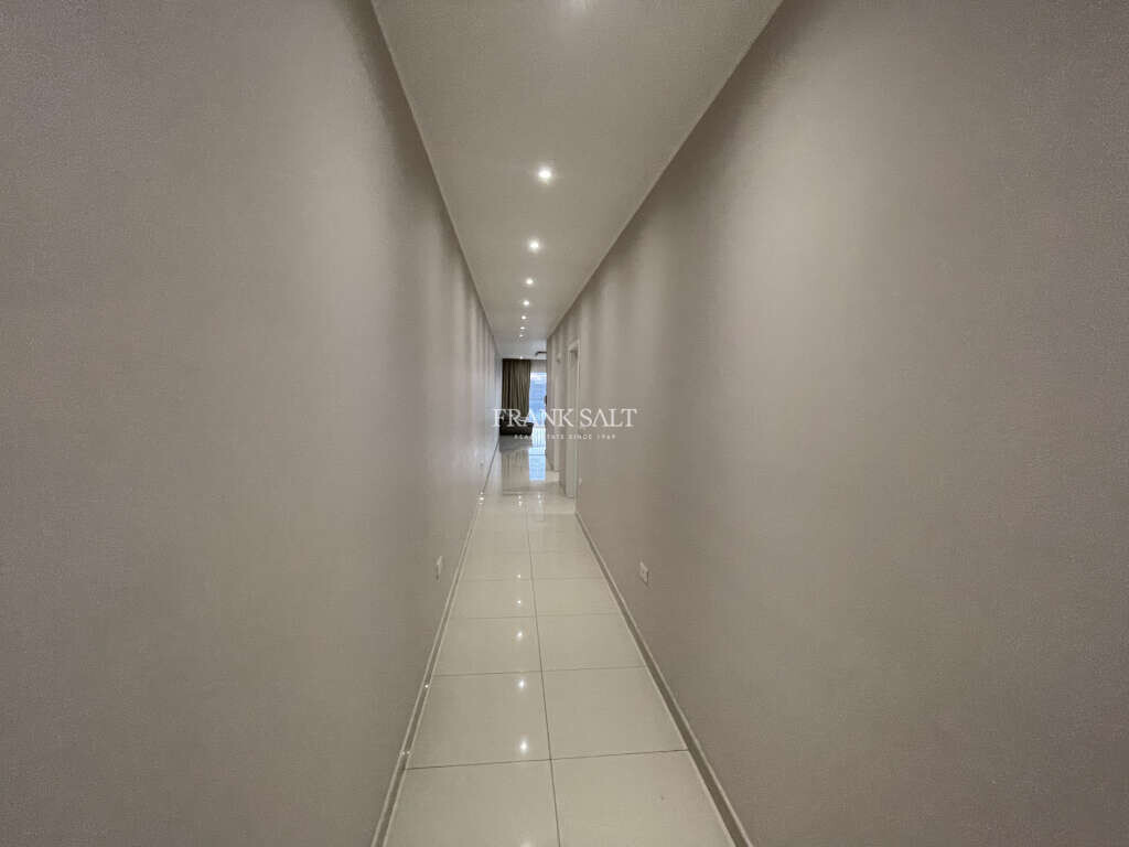 Marsaxlokk, 2 Bedrooms Bedrooms, ,For Sale,FRSA-924329