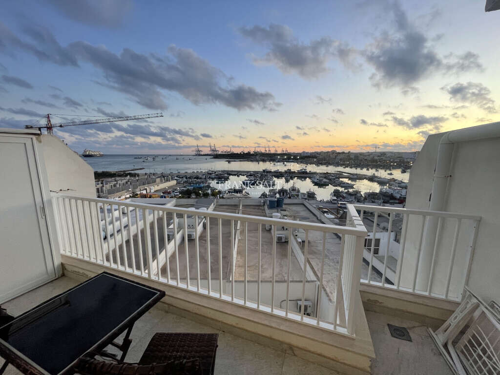 Marsaxlokk, 2 Bedrooms Bedrooms, ,For Sale,FRSA-924329