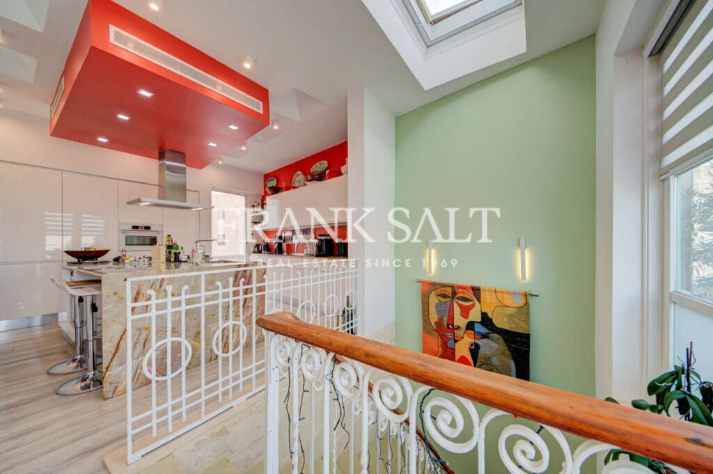 Cospicua, 3 Bedrooms Bedrooms, ,3 BathroomsBathrooms,For Sale,FRSA-924126