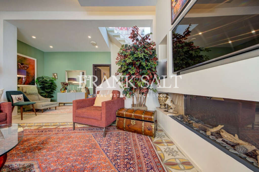 Cospicua, 3 Bedrooms Bedrooms, ,3 BathroomsBathrooms,For Sale,FRSA-924126