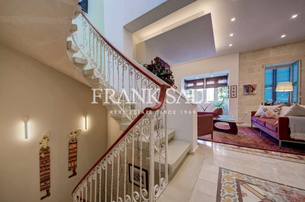 Cospicua, 3 Bedrooms Bedrooms, ,3 BathroomsBathrooms,For Sale,FRSA-924126