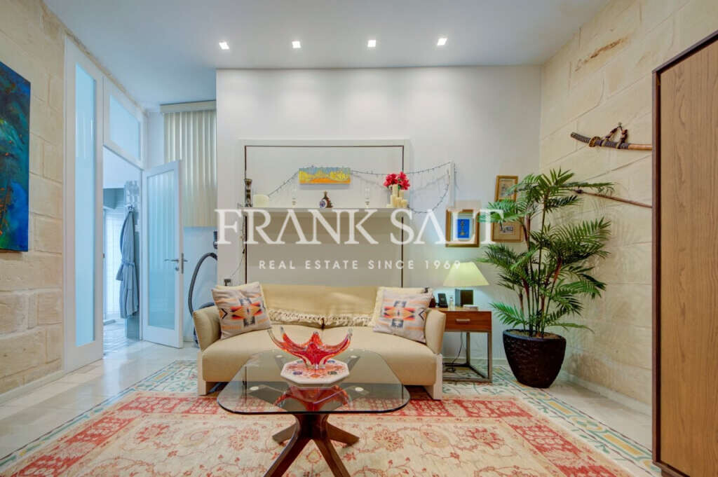 Cospicua, 3 Bedrooms Bedrooms, ,3 BathroomsBathrooms,For Sale,FRSA-924126