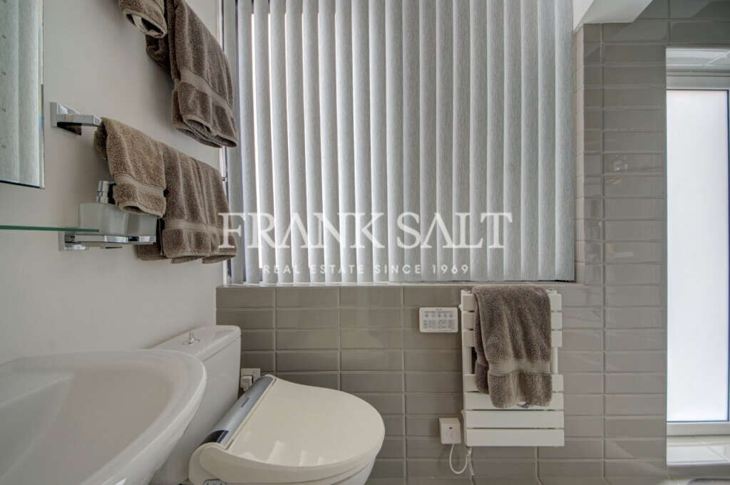 Cospicua, 3 Bedrooms Bedrooms, ,3 BathroomsBathrooms,For Sale,FRSA-924126