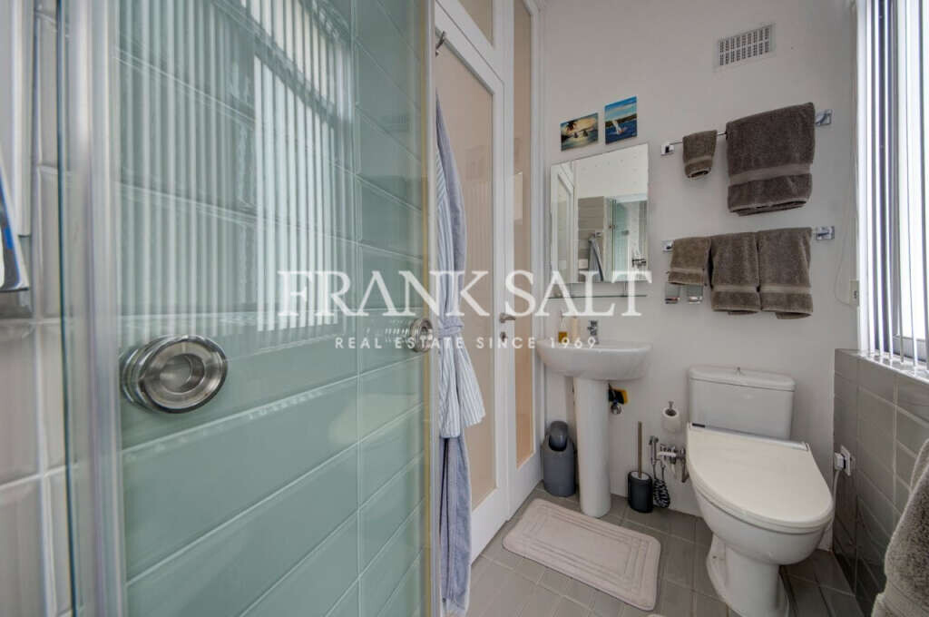 Cospicua, 3 Bedrooms Bedrooms, ,3 BathroomsBathrooms,For Sale,FRSA-924126