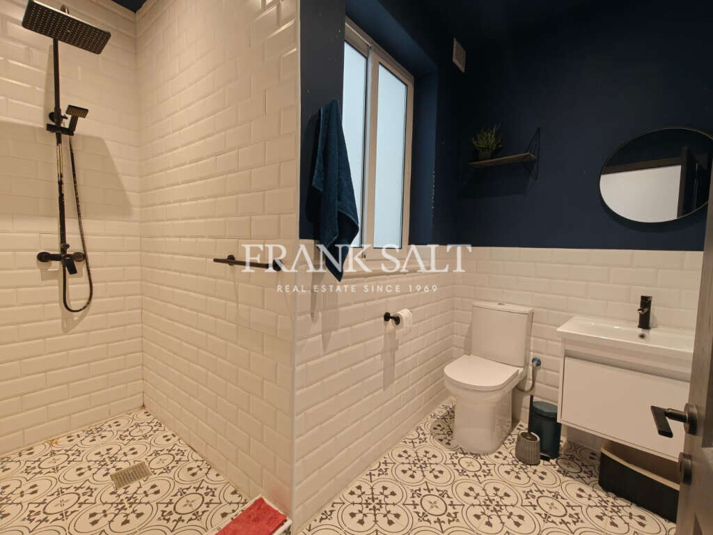Rabat, 3 Bedrooms Bedrooms, ,1 BathroomBathrooms,For Sale,FRSA-924187