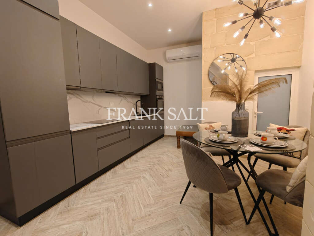 Rabat, 3 Bedrooms Bedrooms, ,1 BathroomBathrooms,For Sale,FRSA-924187