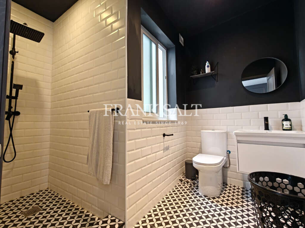 Rabat, 3 Bedrooms Bedrooms, ,1 BathroomBathrooms,For Sale,FRSA-924187