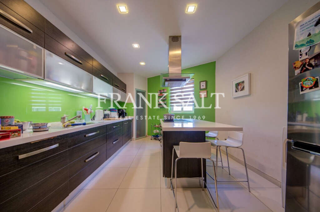 San Gwann, 3 Bedrooms Bedrooms, ,2 BathroomsBathrooms,For Sale,FRSA-923938