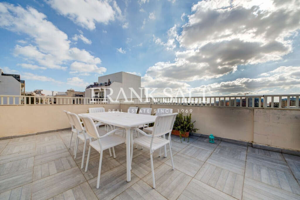 San Gwann, 3 Bedrooms Bedrooms, ,2 BathroomsBathrooms,For Sale,FRSA-923938